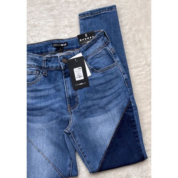 NWT Fashion Nova Stay In Line Mid Rise Skinny Jeans - Medium Wash, Size 5 - Picture 6 of 16